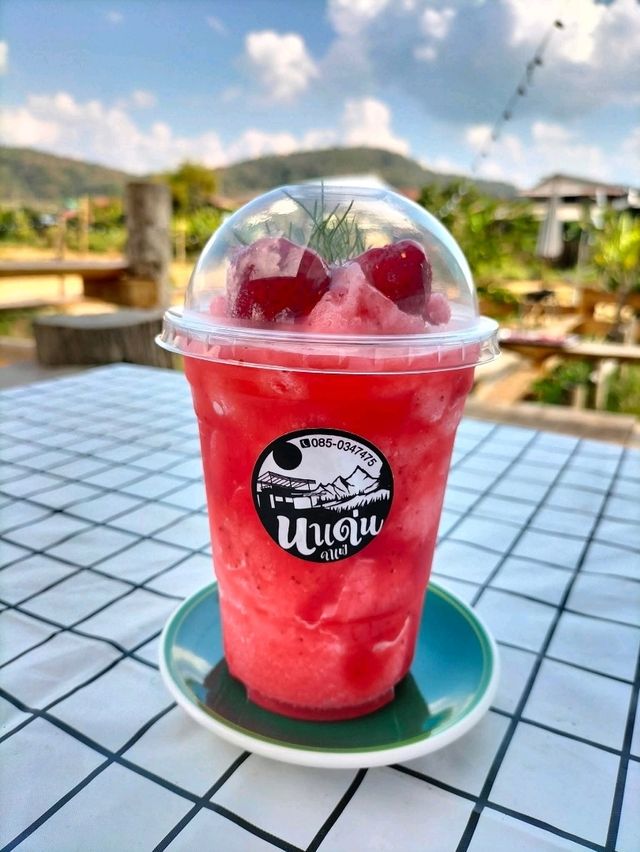 นาเด่นคาเฟ่ จังหวัดน่าน