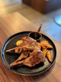 【觀塘半露天酒吧西餐廳 邊食邊玩聚會一流】  