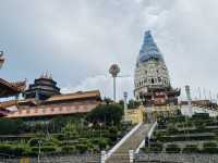 Wandering Through Kek Lok Si’s Hidden Paths 