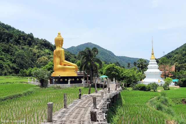 บ้านนาคูหา หมู่บ้านกลางหุบเขา เมืองแพร่