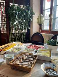 베이징 고북수진 마을에 위치한 맛있는 훠궈집 “古関火锅”