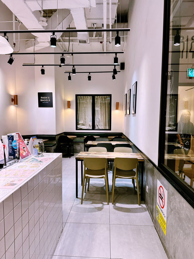 Park’s Bagel: Must-Visit Spot for Bagel Lovers
