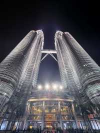 Petronas Twin Towers: Must-Visit Icon of Architectural Brilliance