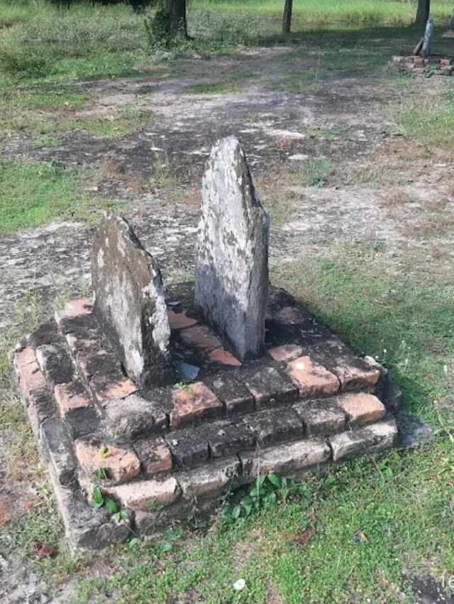 วัดตระพังทองหลาง