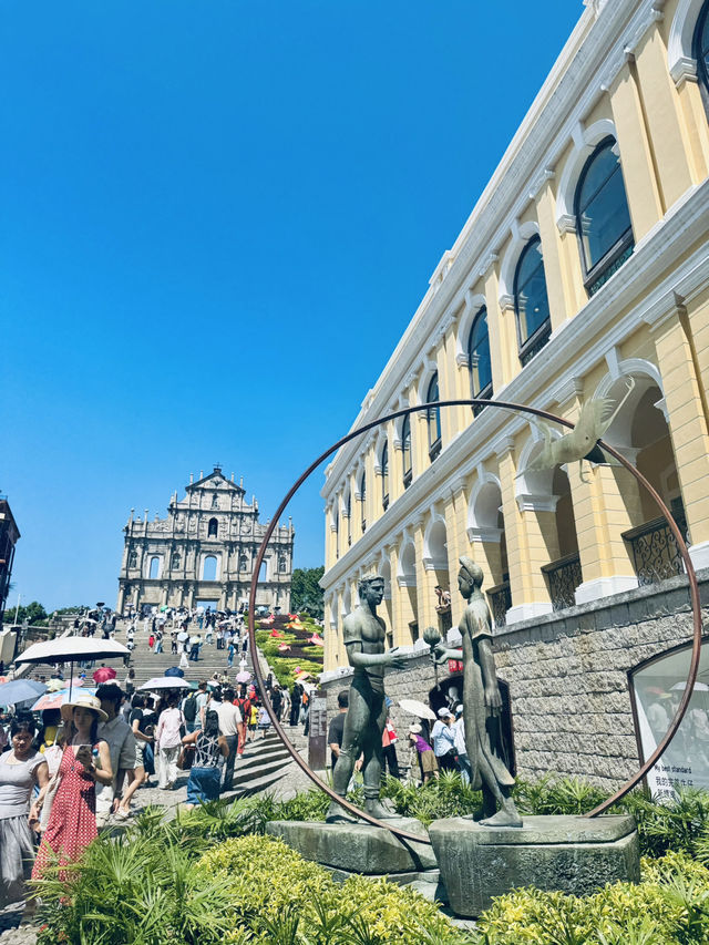 晴天漫遊大三巴街人文風景