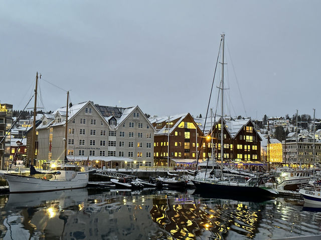 雪山下最夢幻城市🌃
