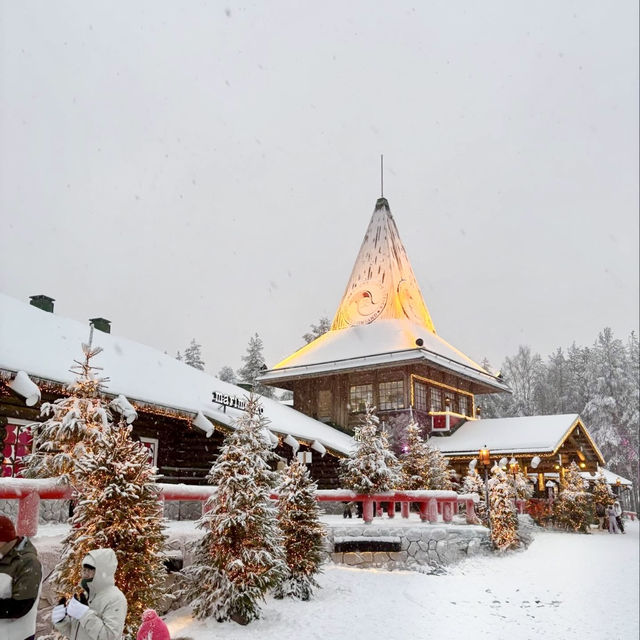 Winter Magic: Christmas Dreams in Rovaniemi 