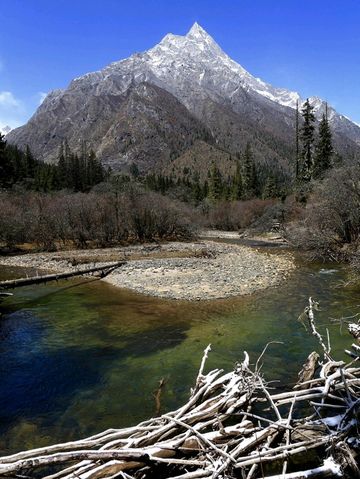 “Ride Through the Clouds of Four Sisters Mountain”