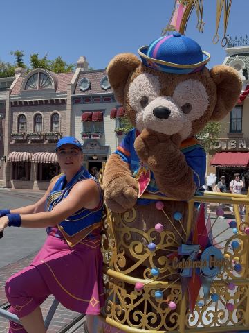 🧸🇺🇸 ダッフィーに会うためにアナハイムへ！✨ | Trip.com アナハイム