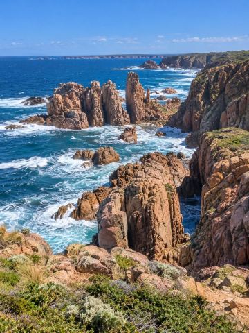 🐧 Phillip Island | A Natural Wonderland: Watch Adorable Penguins on the Australian Coast 🇦🇺

If you're visiting Melbourne, one destination you shouldn't miss is Phillip Island, a famous tourist island in Victoria, Australia. It's full of natural charm, including beautiful beaches, sea cliffs, and vast ocean views 🌊🌿

A major highlight is watching the adorable penguins parade back ashore at sunset – a truly memorable experience. There are also scenic viewpoints along the coast and nature trails to get up close and personal with the penguins. 🐧💙

If you enjoy beach trips, wildlife viewing, and exploring the beauty of nature, Phillip Island is a place you should definitely visit at least once.

#PhillipIsland #PhillipIslandTravel #AustraliaTravel #Melbourne #VictoriaAustralia #PenguinParade #LittlePenguins #NatureTravel #AustralianSea #InternationalTravel #TravelAustralia #trip #tripcom #travel