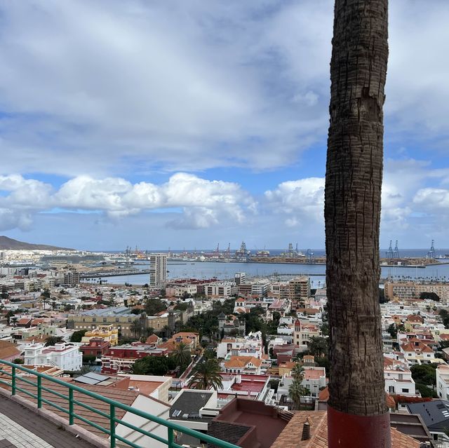 Cover the Magical capital of Gran Canaria