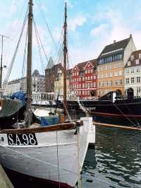 Stunning Canal Views at Nyhavn⛵️