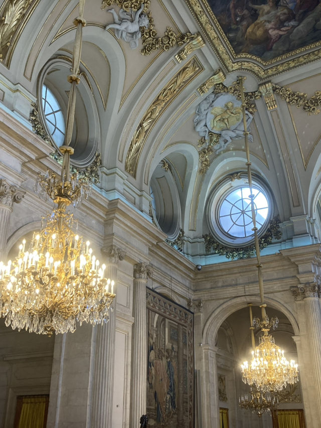 Madrid’s Royal Palace. A date with aristocracy that won’t break the bank