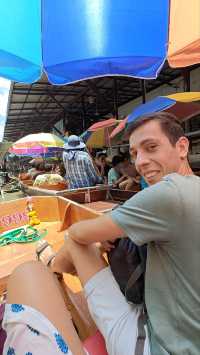Damnoen Saduak Floating Market: A Classic Thai Day Trip 🚤🥭