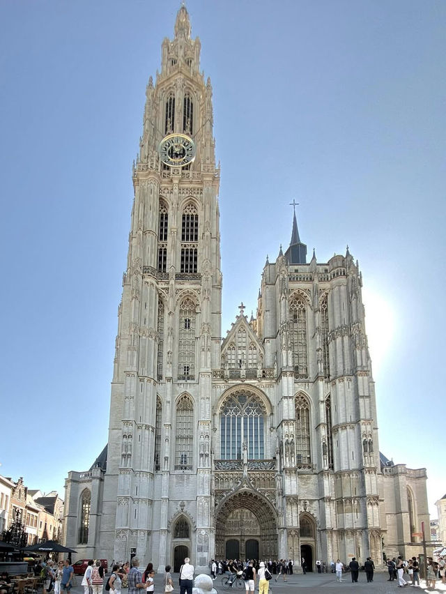 A Gothic Masterpiece in the Heart of Antwerp 🏰✨