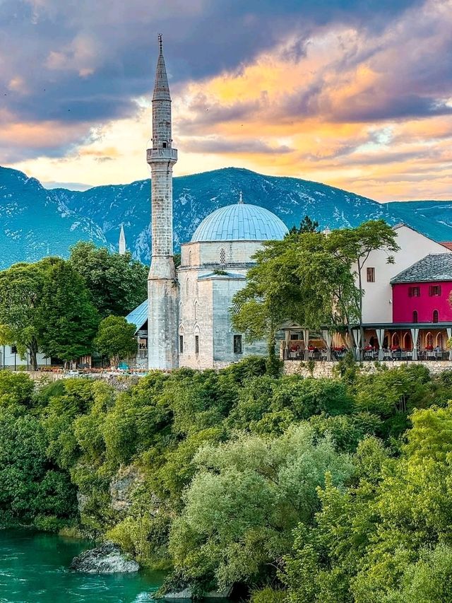 🌉 Mostar: A City of Bridges, History, and Timeless Beauty 🇧🇦✨