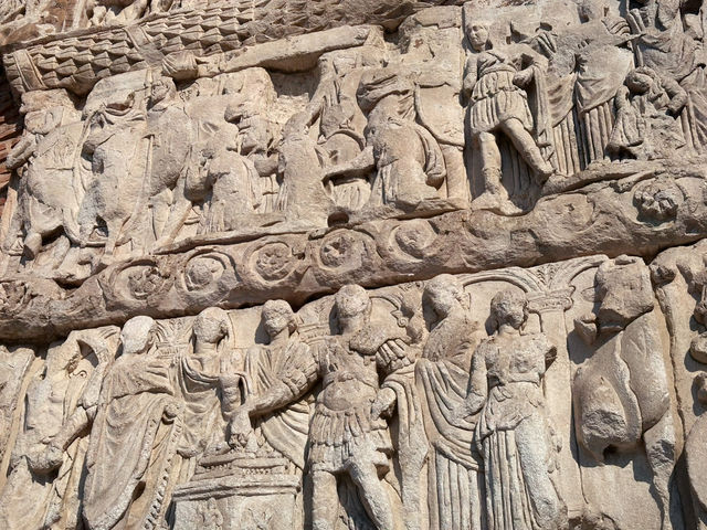 The ancient arch in Thessaloniki 