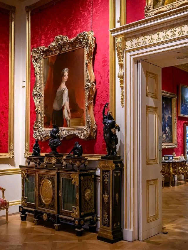  🖼 The Wallace Collection: A Hidden Treasure of Art and Elegance in London 🇬🇧✨