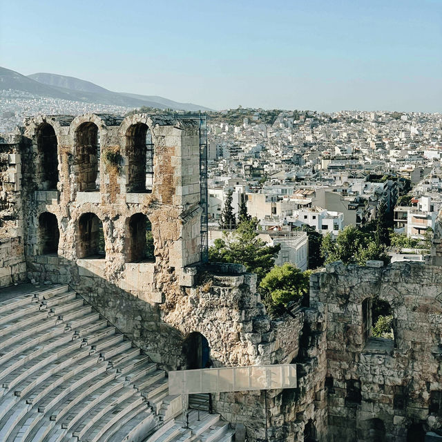 Greece on a Budget: Sun, History & Hidden Gems Greece on a Budget: Sun, History & Hidden Gems
