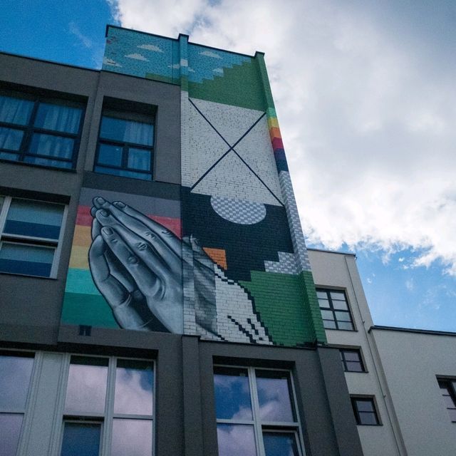 Riga’s Artistic Soul — Where Creativity Meets History 🎨✨ Riga’s Artistic Soul — Where Creativity Meets History 🎨✨