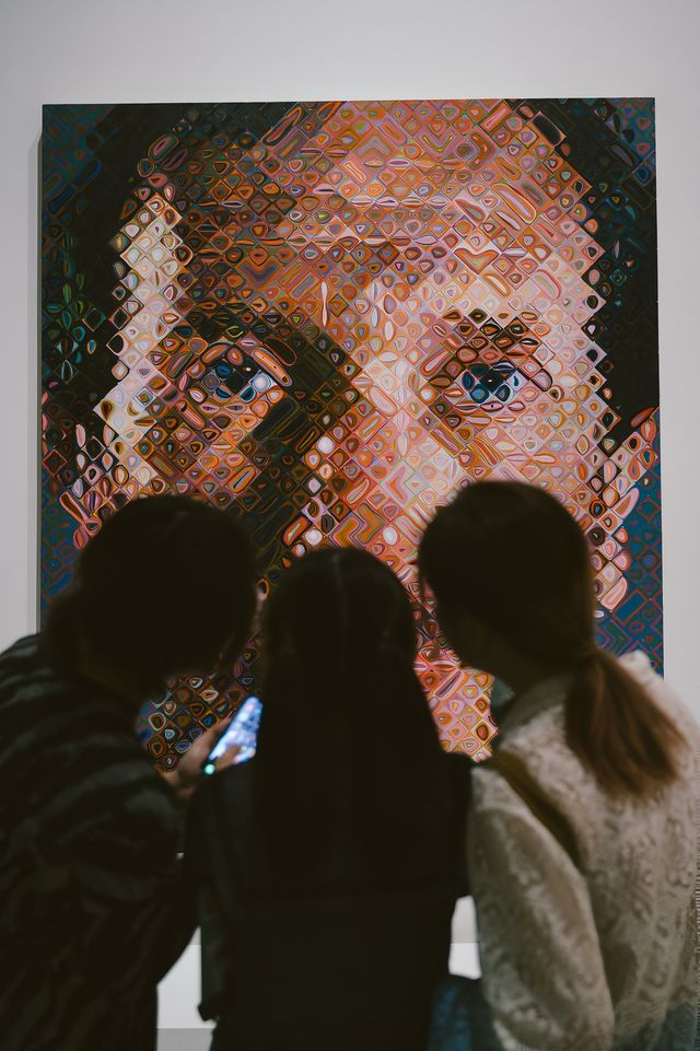 一直很喜歡西岸美術館的感覺，不管是館內的展還是沿著江邊的風景，都可以讓我在這裡放鬆一下午