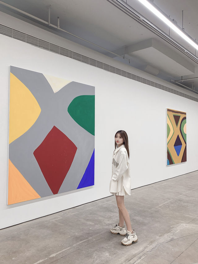 魔都看展外灘三展連看香港路百空間