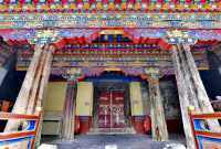 拉薩市區裡沒有僧侶的國保寺院
