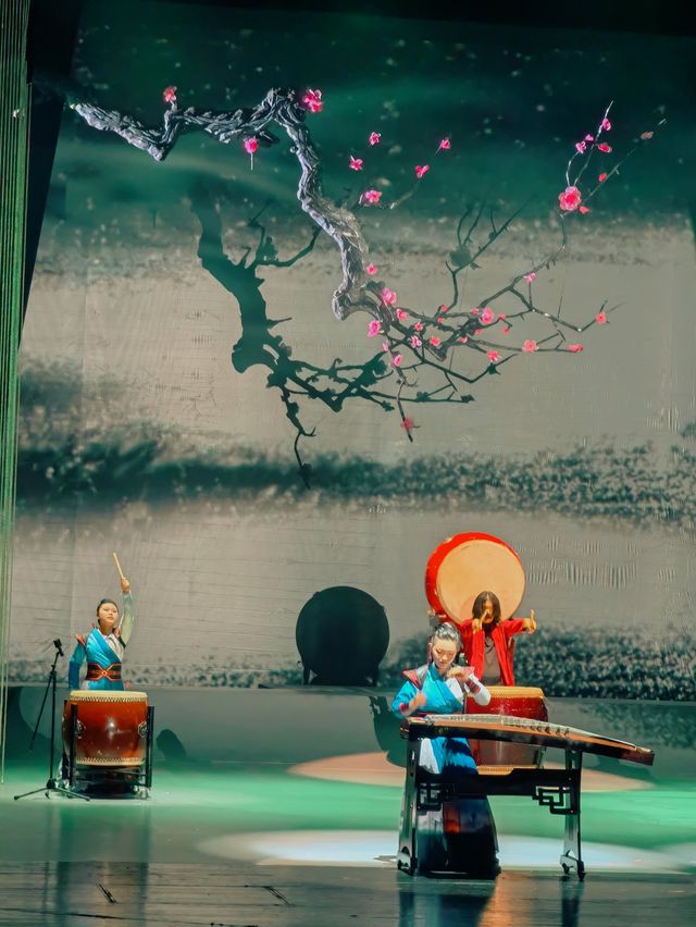 今日觀演 | 如夢令沉醉於古箏情境音畫 今日觀演 | 如夢令沉醉於古箏情境音畫