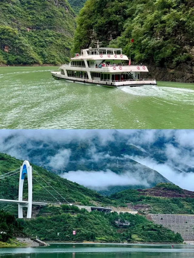 A severely underrated small city in the Three Gorges, I recommend it to everyone