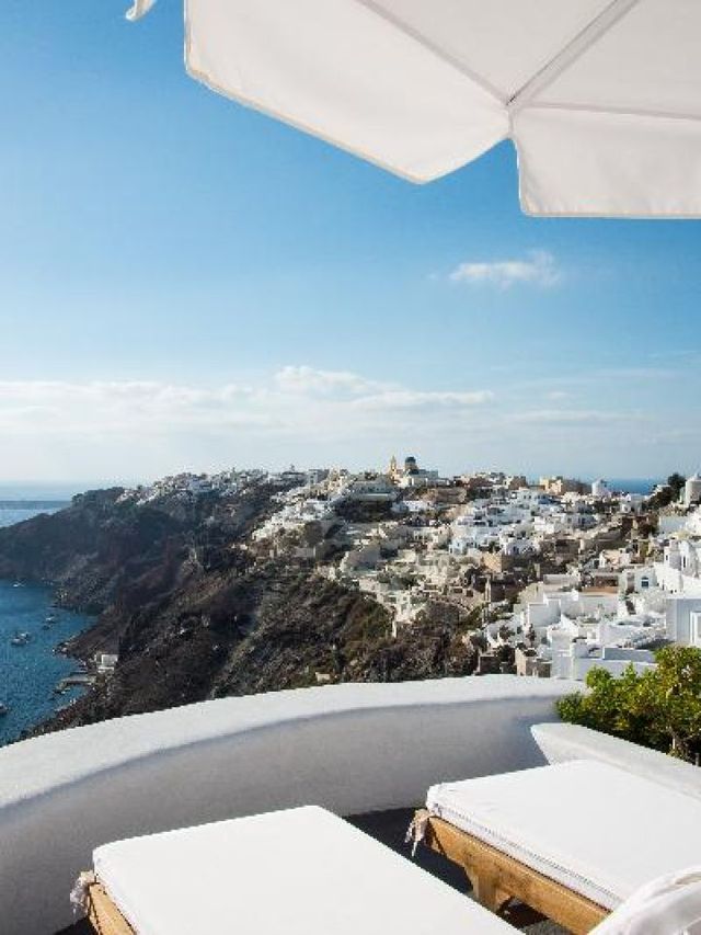 🌅 Santorini Serenity: Perivolas Hotel's Luxe Retreat! 🛎️