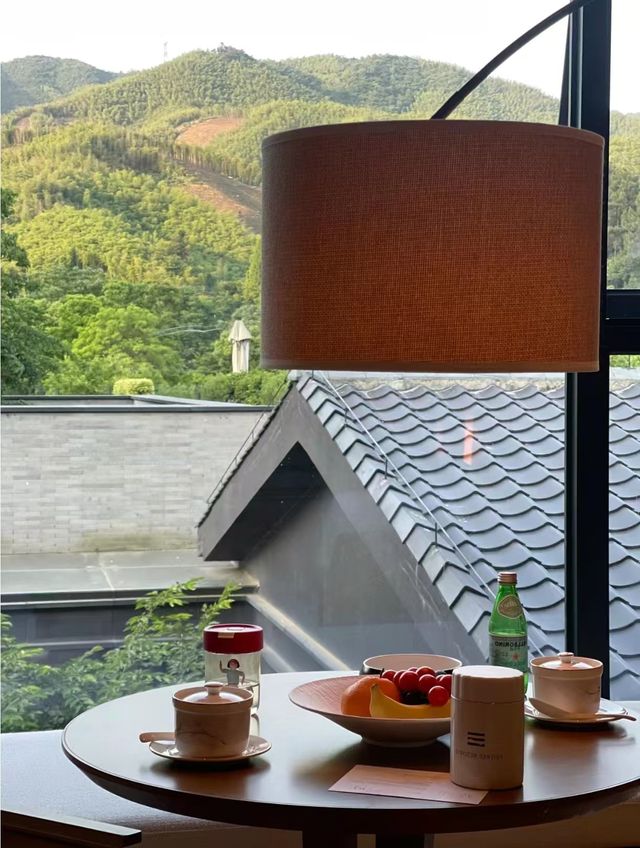 這裡太適合躺平了，看山看水！