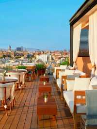 🌟 Barcelona Bliss: Edition Hotel's Chic Retreat 🌟