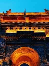 古城始建於宋代，擁有保存完好的古城牆和眾多歷史遺跡