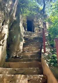 陽泉藏山——趙氏孤兒藏匿地。