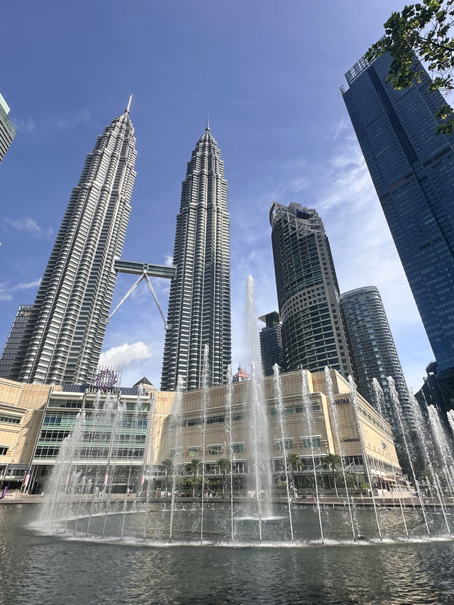 A stunning city centre park surrounded by iconic landmarks, KLCC Park