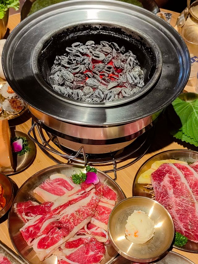 正宗的核桃炭燒烤，美味無窮。