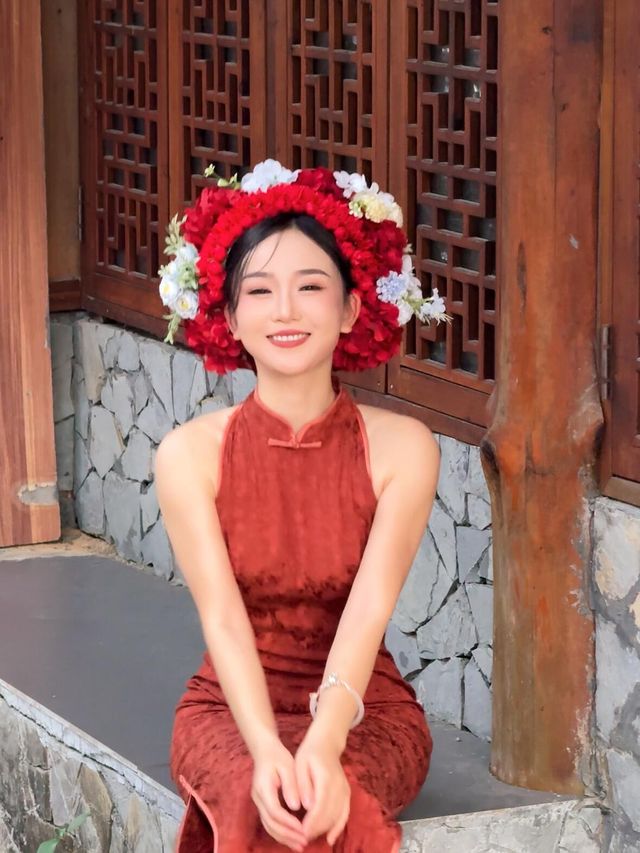 Girls！來苗寨當一回哈妮公主吧！|||。