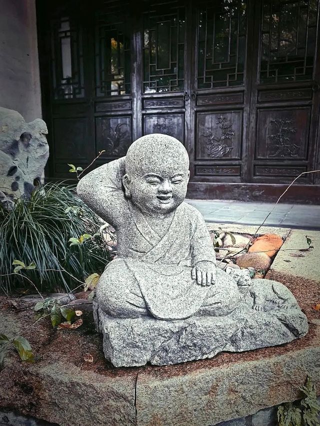 千年古韻，漫步梅花洲。