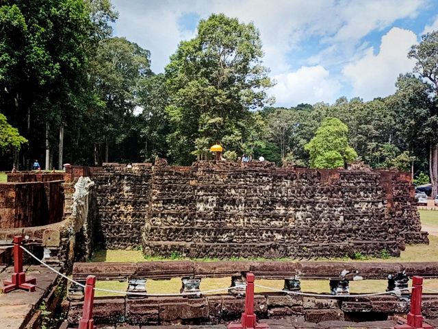 Leper King Terrace: Discovering New Trails in Angkor Thom