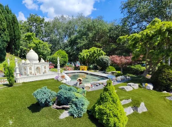 Discover Windsor's LEGOLAND: A Fun-Filled Adventure