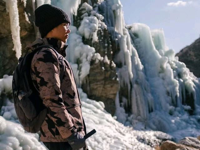 You Won’t Believe This Frozen Wonderland Is Just Outside Beijing! ❄️