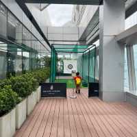 雲端親子高爾夫！帶娃打卡麗思卡爾頓酒店嘅118層驚喜⛳️