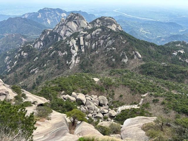 南嶽一柱擎天—國家AAAAA級天柱山