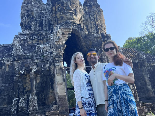 Angkor Wat Sunrise (short circuit tour)