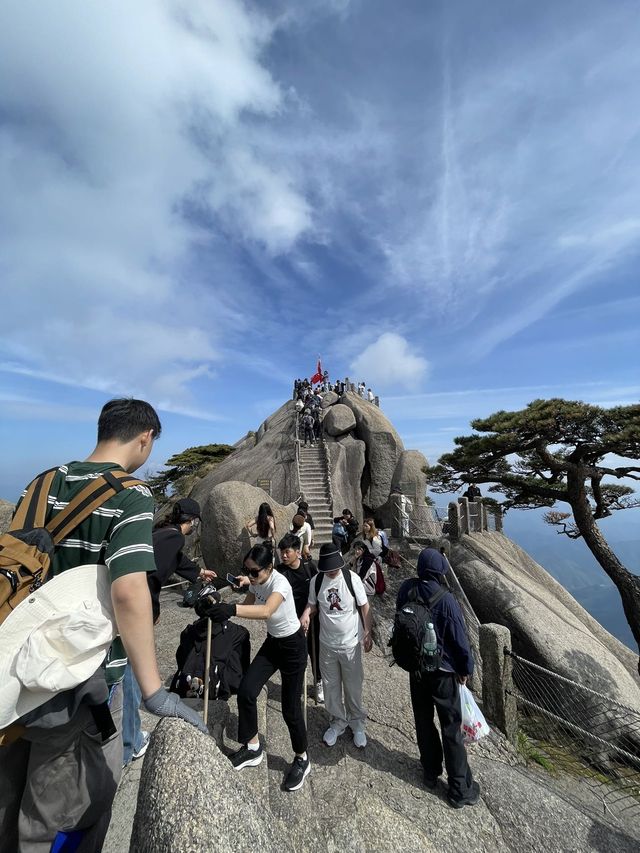 畢業旅行必選！免費登頂黃山，學長嘅超實用攻略嚟啦！