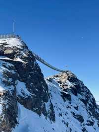 震撼！瑞士冰川3000坐擁24座雪山盛宴