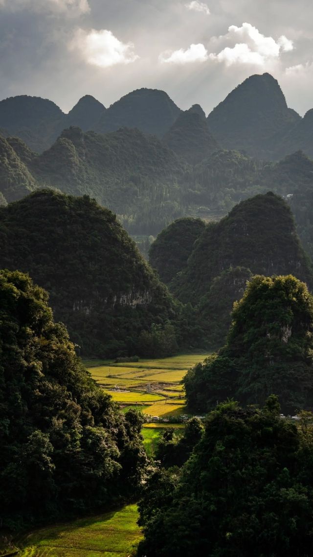 陰雨萬峰林更絕美