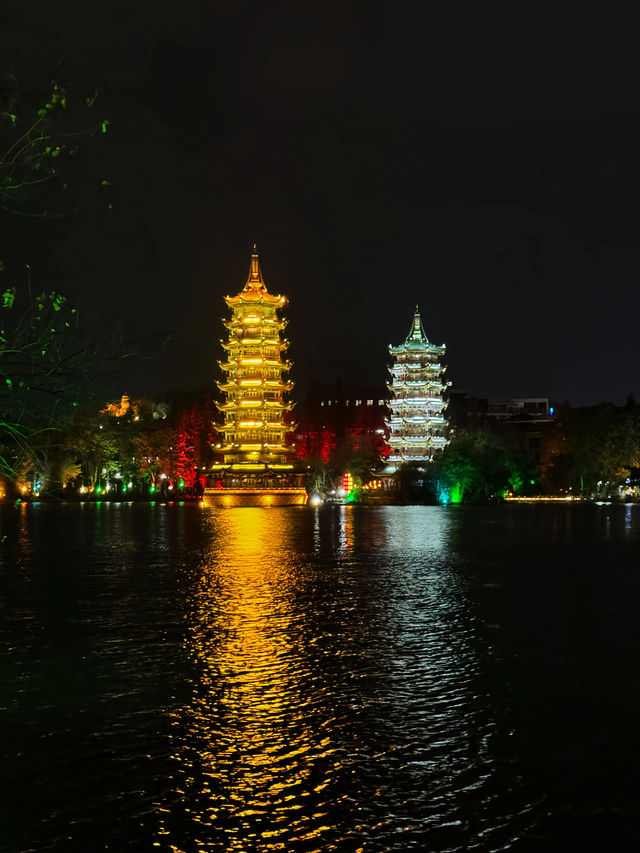 桂林必打卡——日月雙塔！