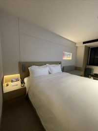 金塔藍天下佛光普照