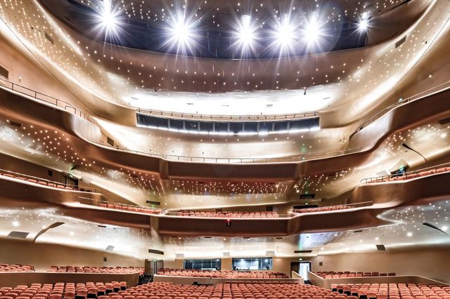 Check in at Guangzhou Opera House|Zaha Hadid's final work